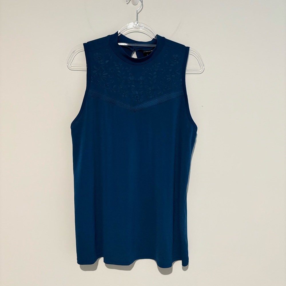 Torrid Sleeveless Top Embroidered Flowers Polyester blue size 1